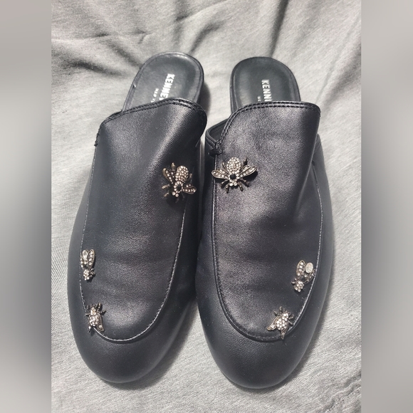 Kenneth Cole Bee Slip On Shoes - Picture 1 of 4